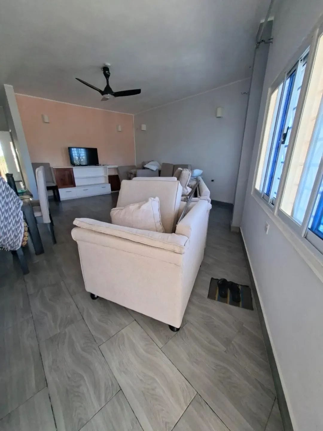 3bedroom Beachfront Apartment With Stunning Panoramic Seaviews