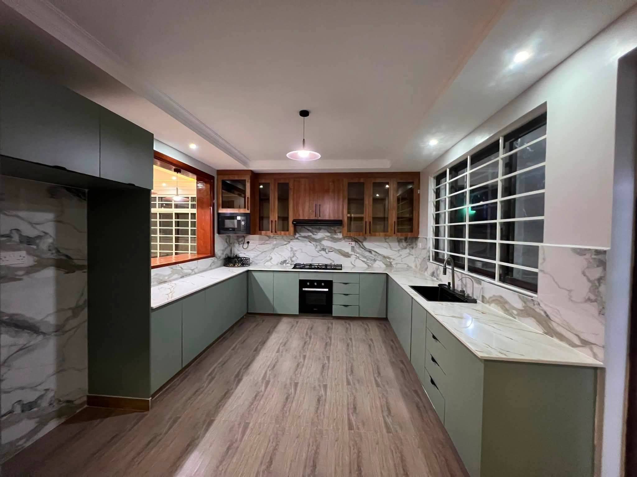 4 -BED ALL-ENSUITE VILLA