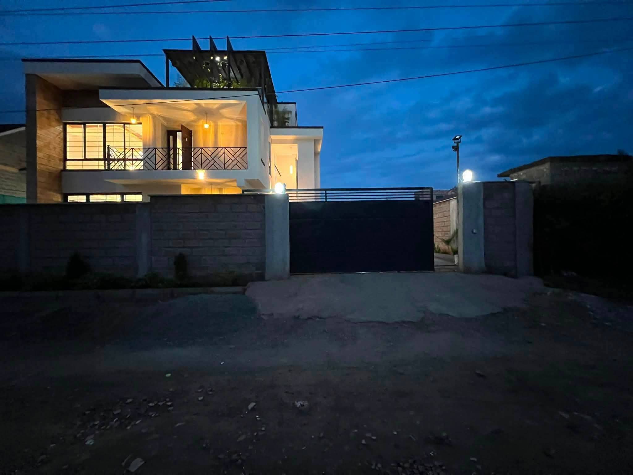4 -BED ALL-ENSUITE VILLA