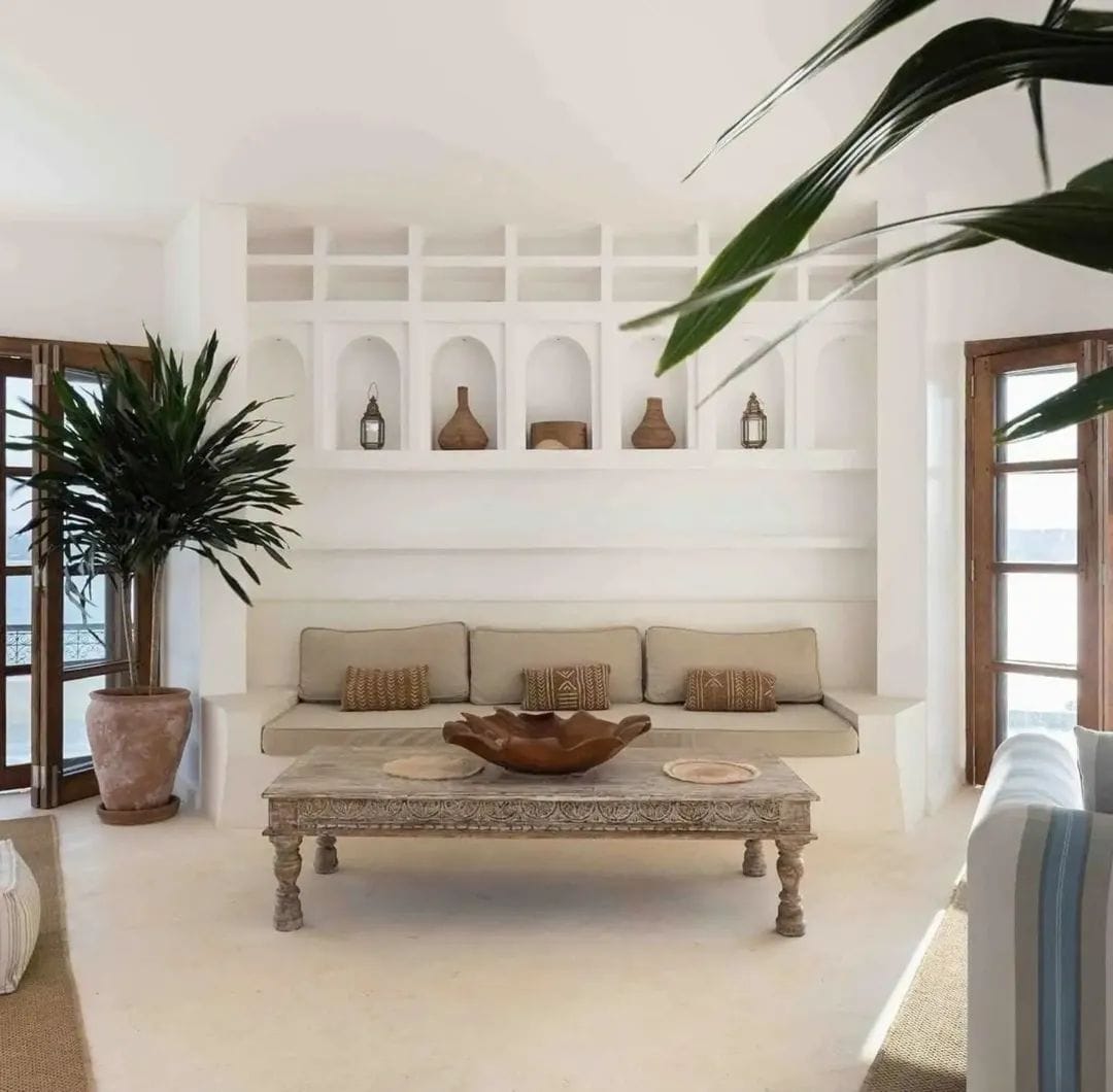 WATERFRONT LUXURY VILLA