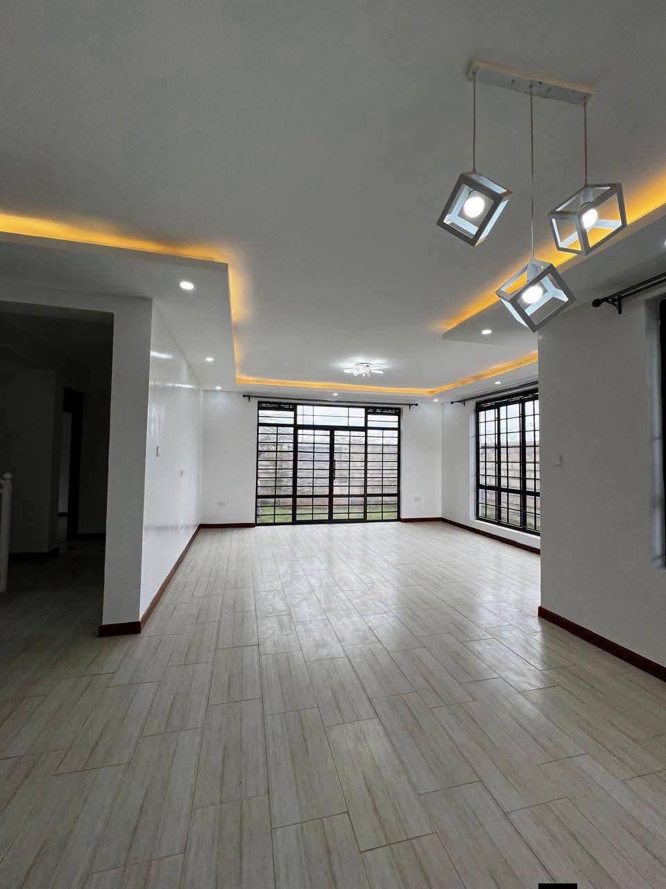 LUXURY 4 BEDROOM WITH DSQ