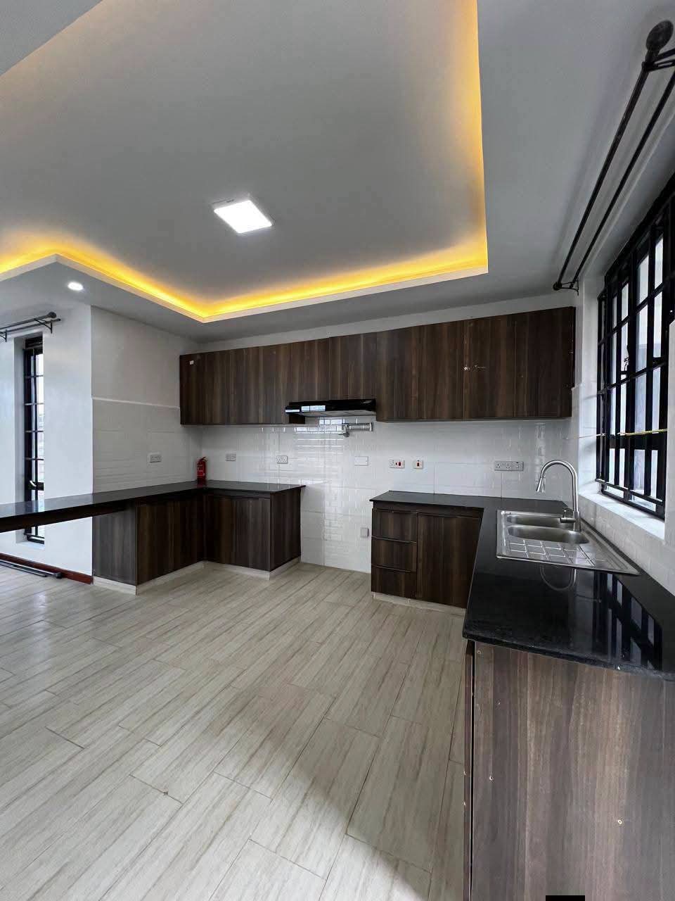LUXURY 4 BEDROOM WITH DSQ