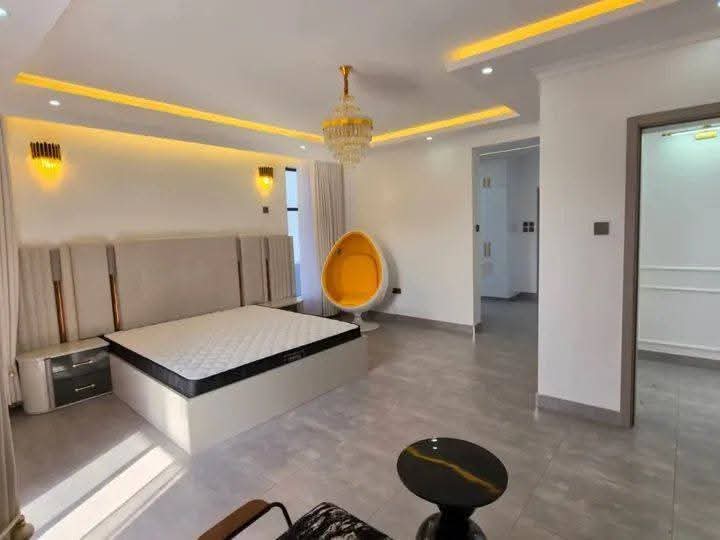 5-BEDROOM ALL-ENSUITE FLAT-ROOF MAISONETTE