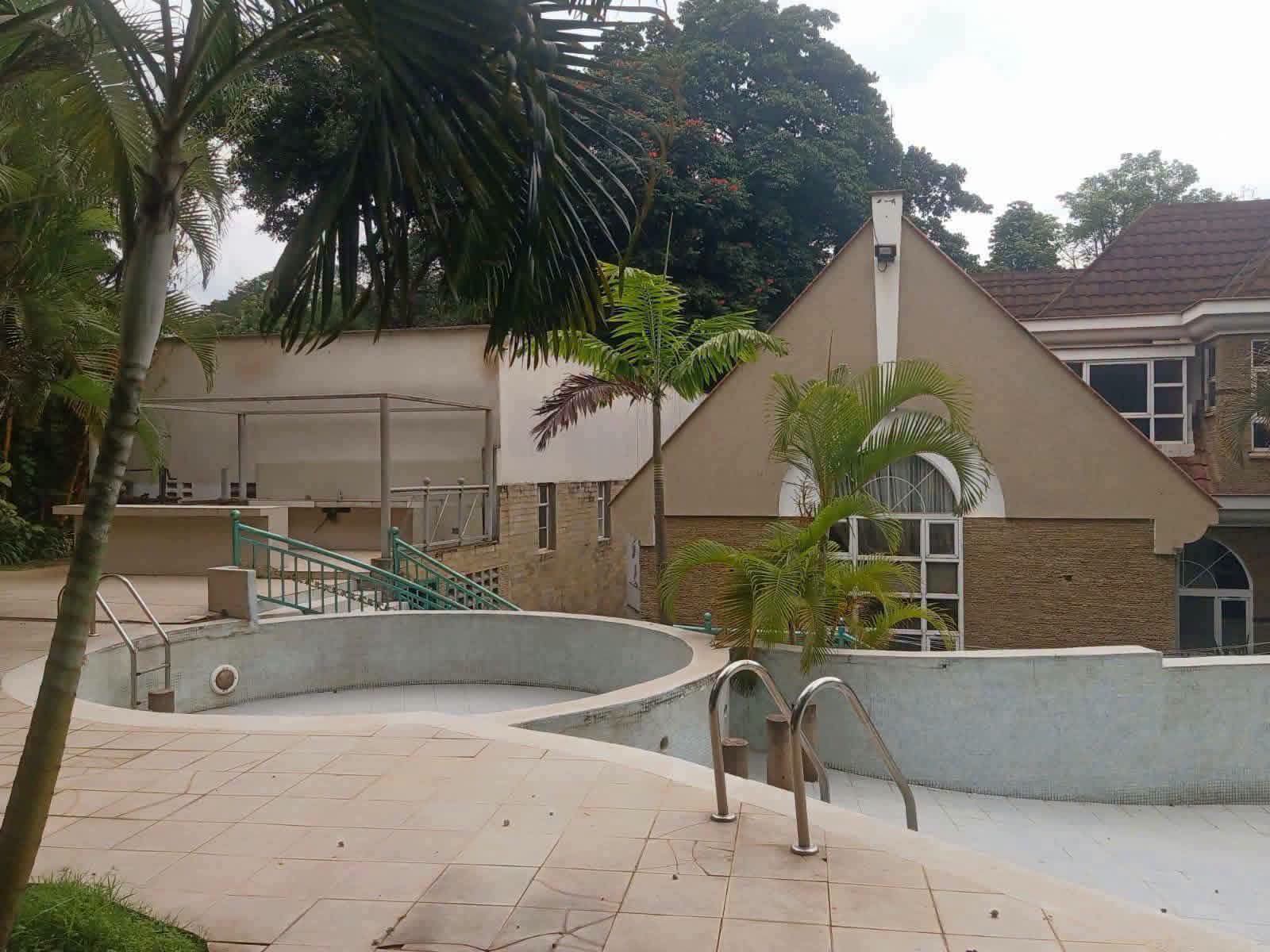 8 BR AMBASSADORIAL VILLA WITH CHAPEL