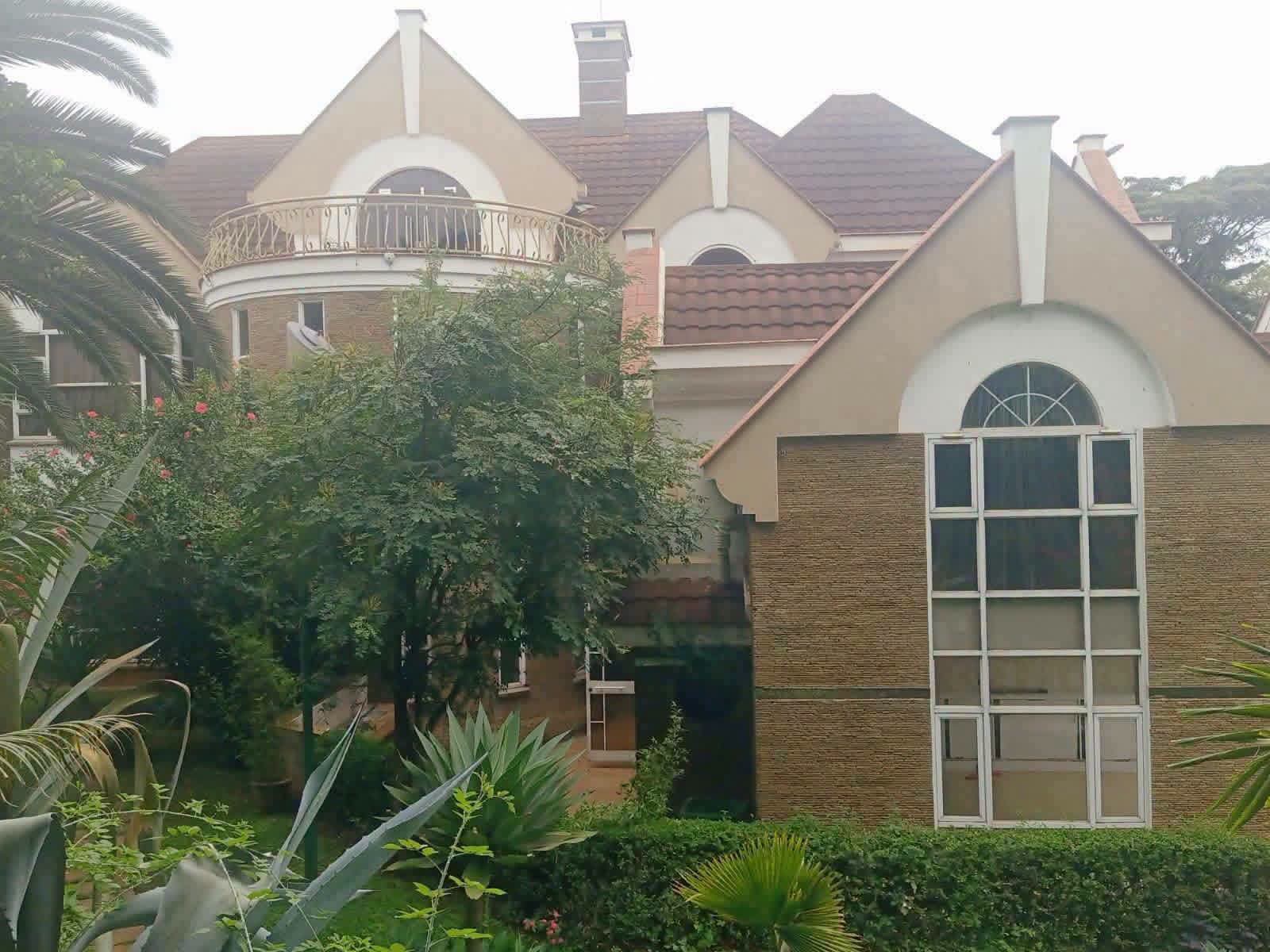 8 BR AMBASSADORIAL VILLA WITH CHAPEL