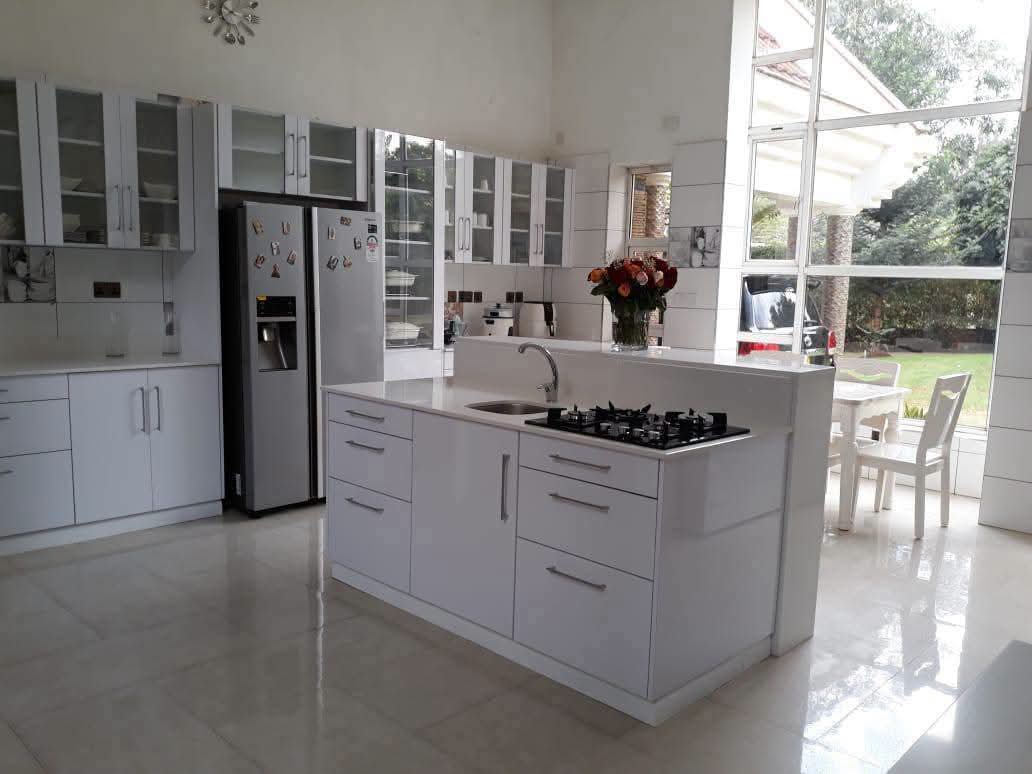 8 BR AMBASSADORIAL VILLA WITH CHAPEL