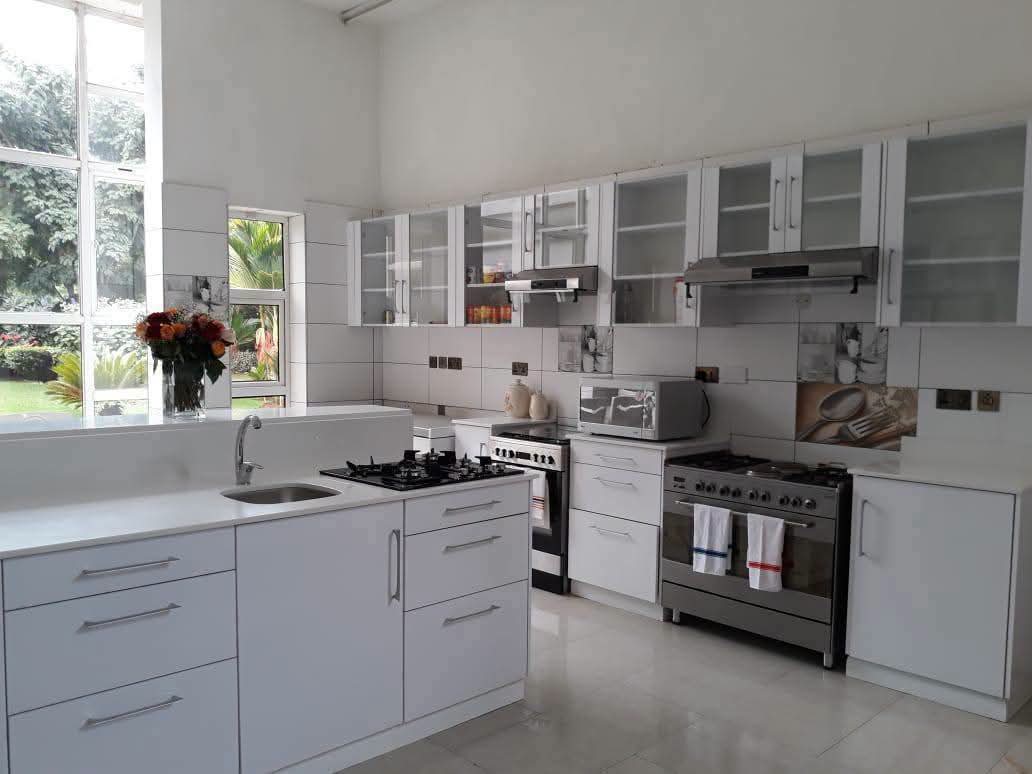 8 BR AMBASSADORIAL VILLA WITH CHAPEL