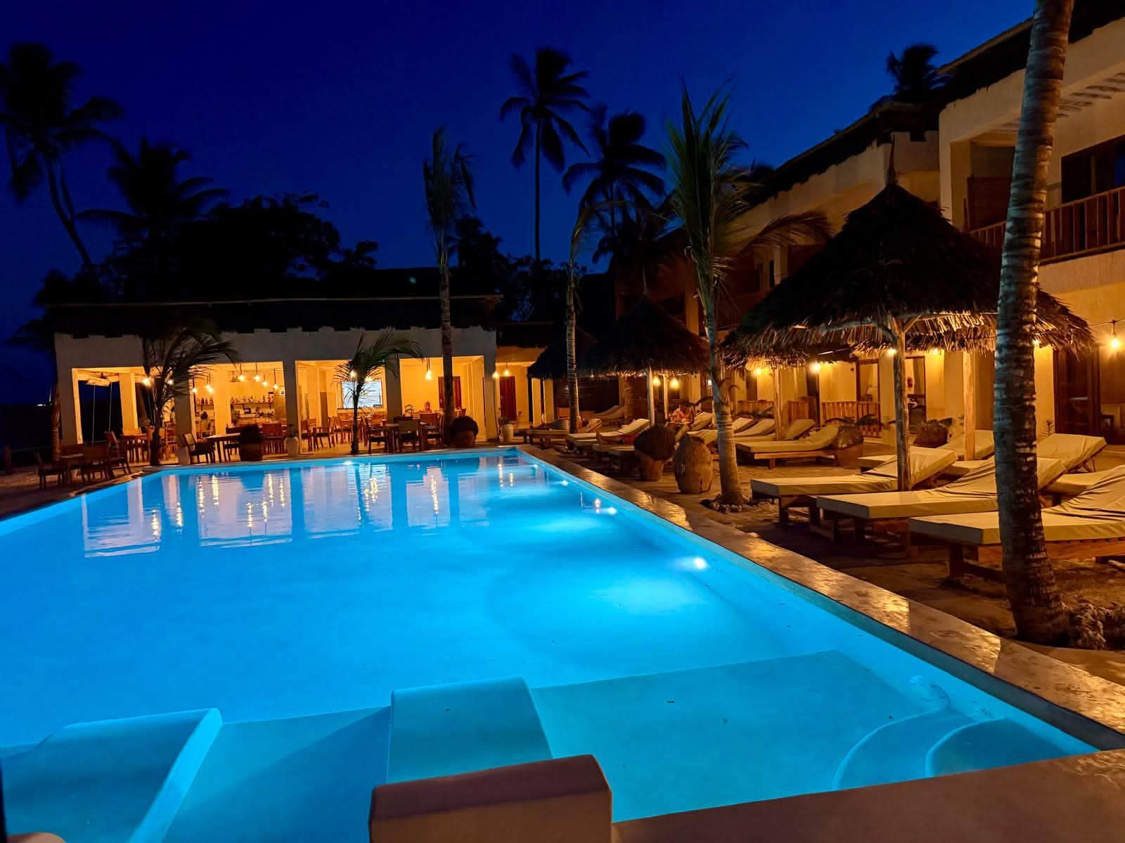 BRAND NEW, BEACHFRONT & FULLY OPERATIONAL HOTEL