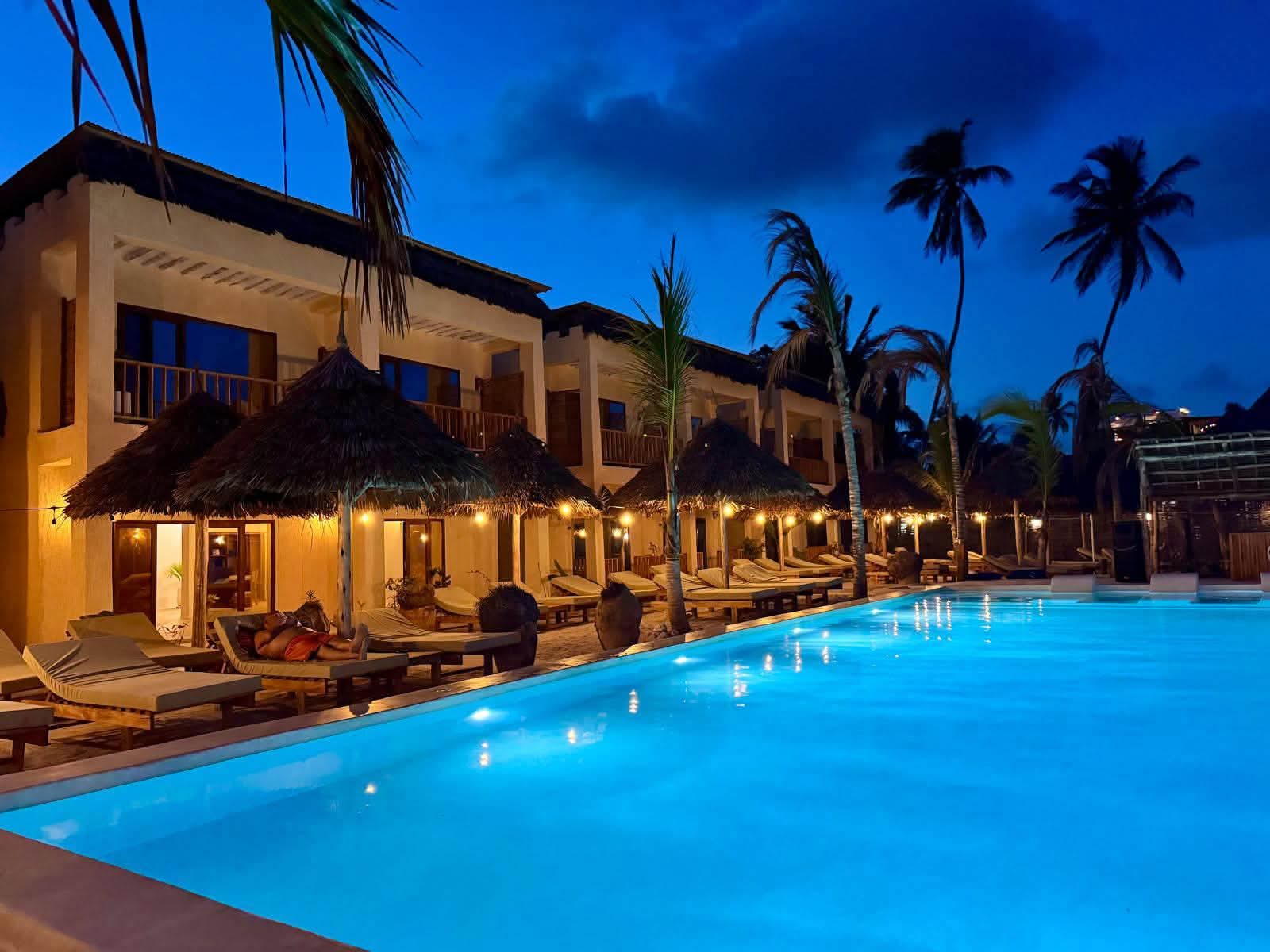 BRAND NEW, BEACHFRONT & FULLY OPERATIONAL HOTEL
