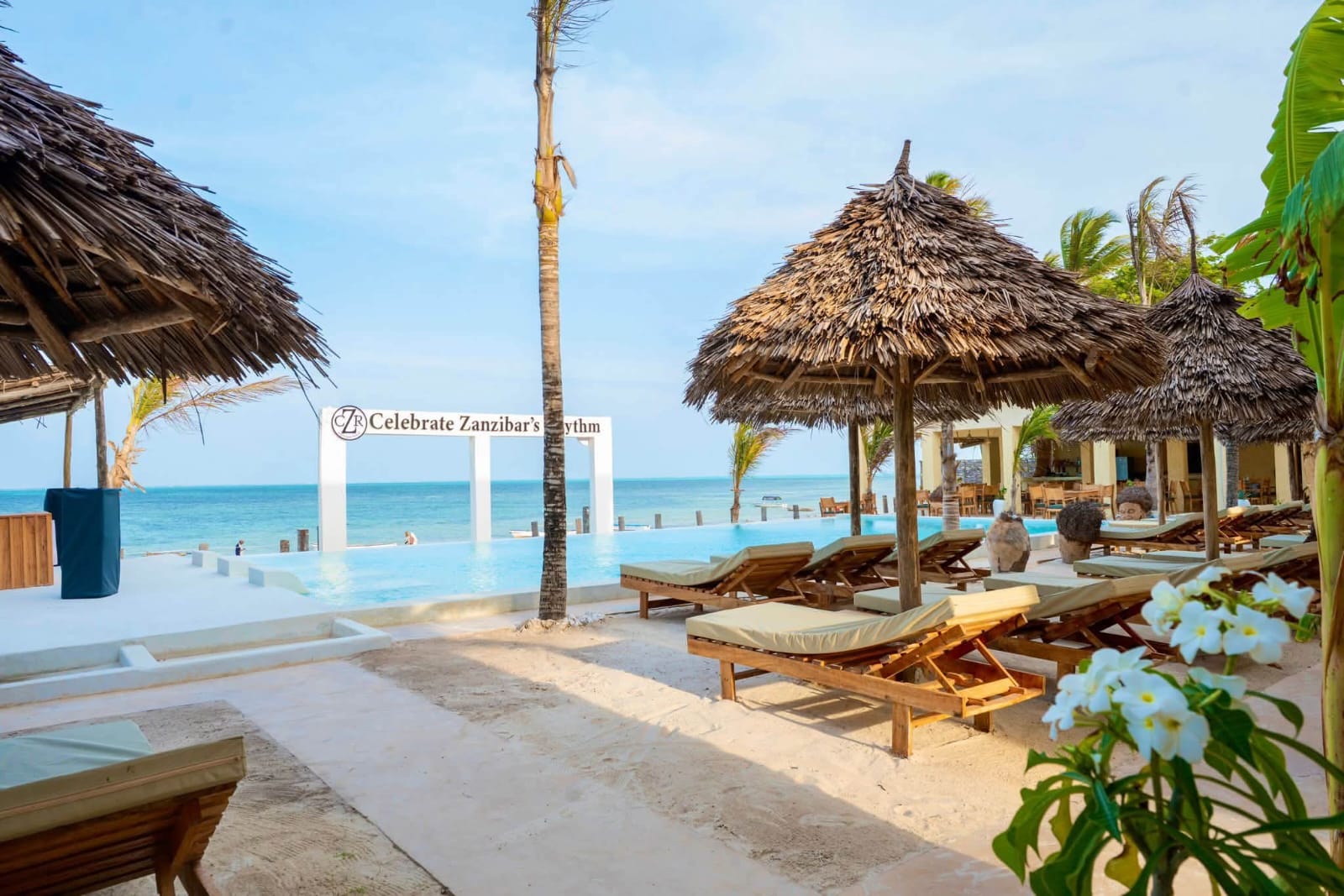 BRAND NEW, BEACHFRONT & FULLY OPERATIONAL HOTEL