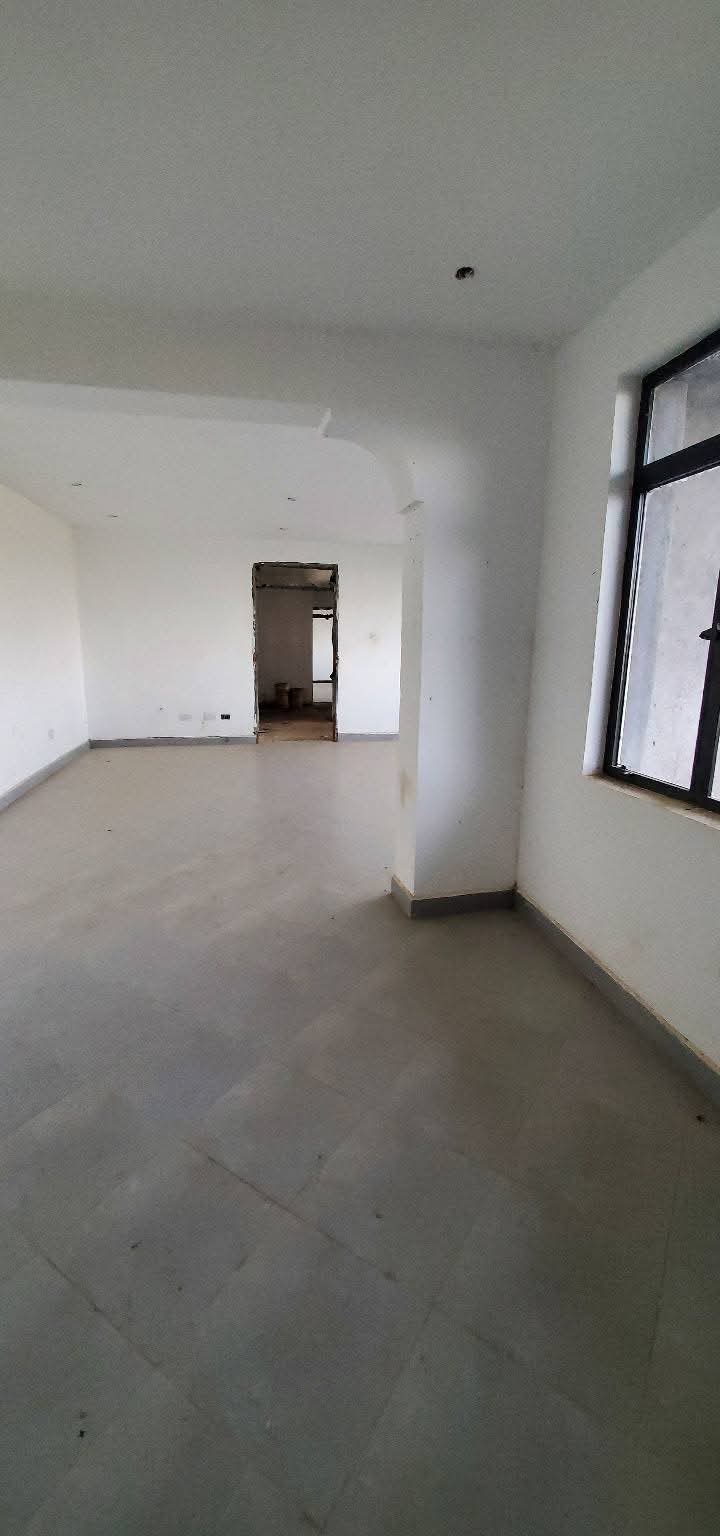 LUXURIOUS 6-BEDROOM VILLA IN NYAHERA