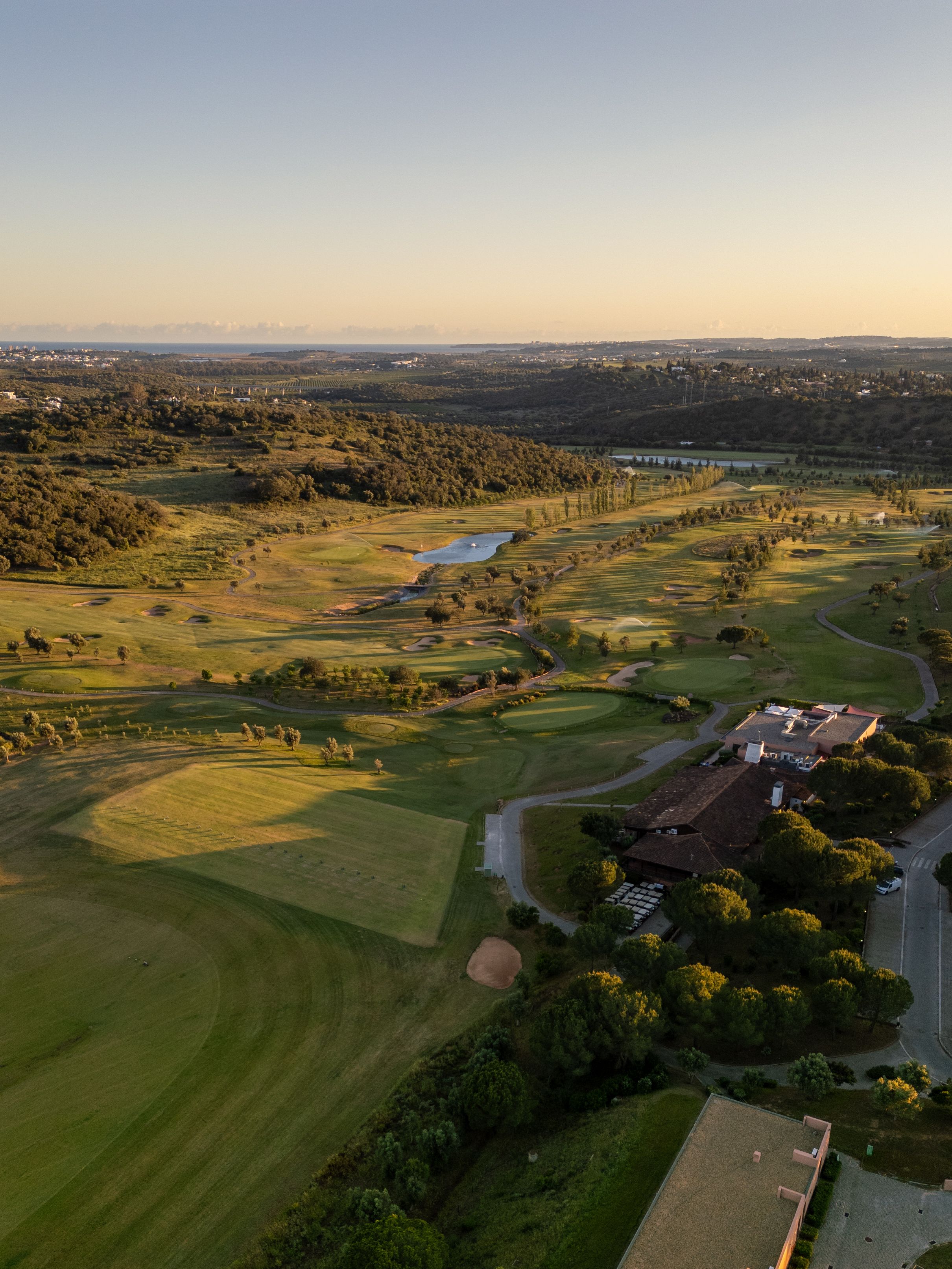 THE GOLF LIVING COLLECTION