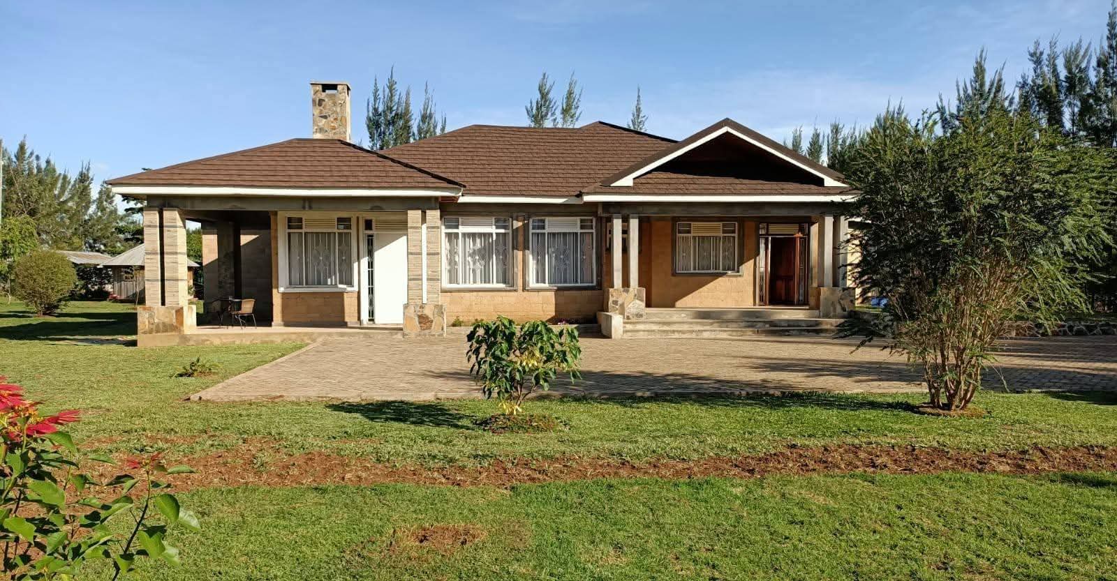 5 bedroom Farm House