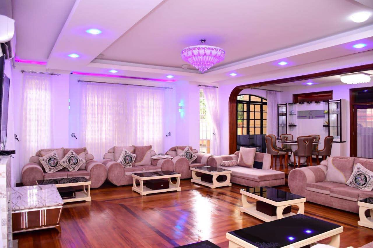 Spacious 1-Acre Property | 5-Bedroom Villa