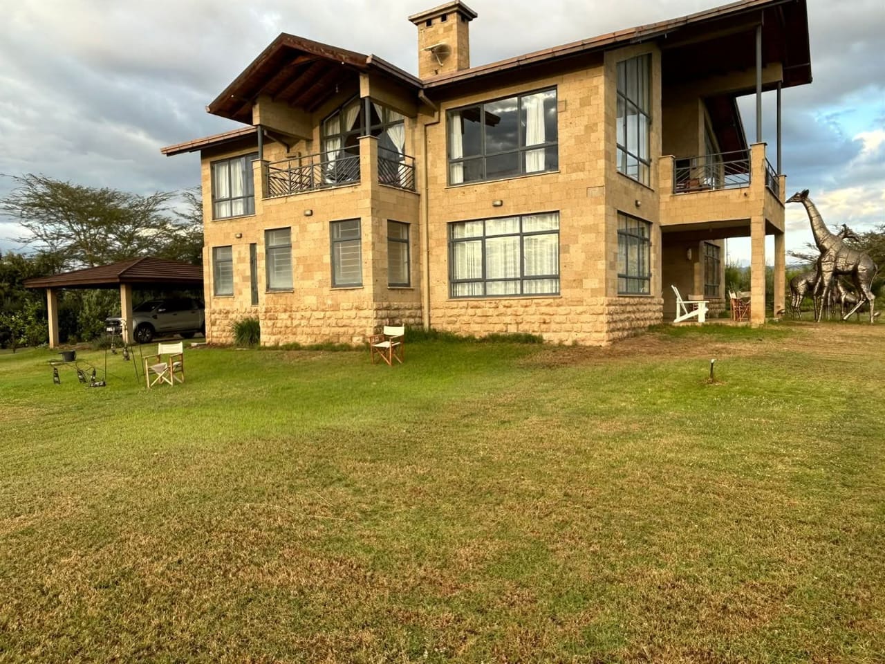 4BEDROOM + DSQ VILLA