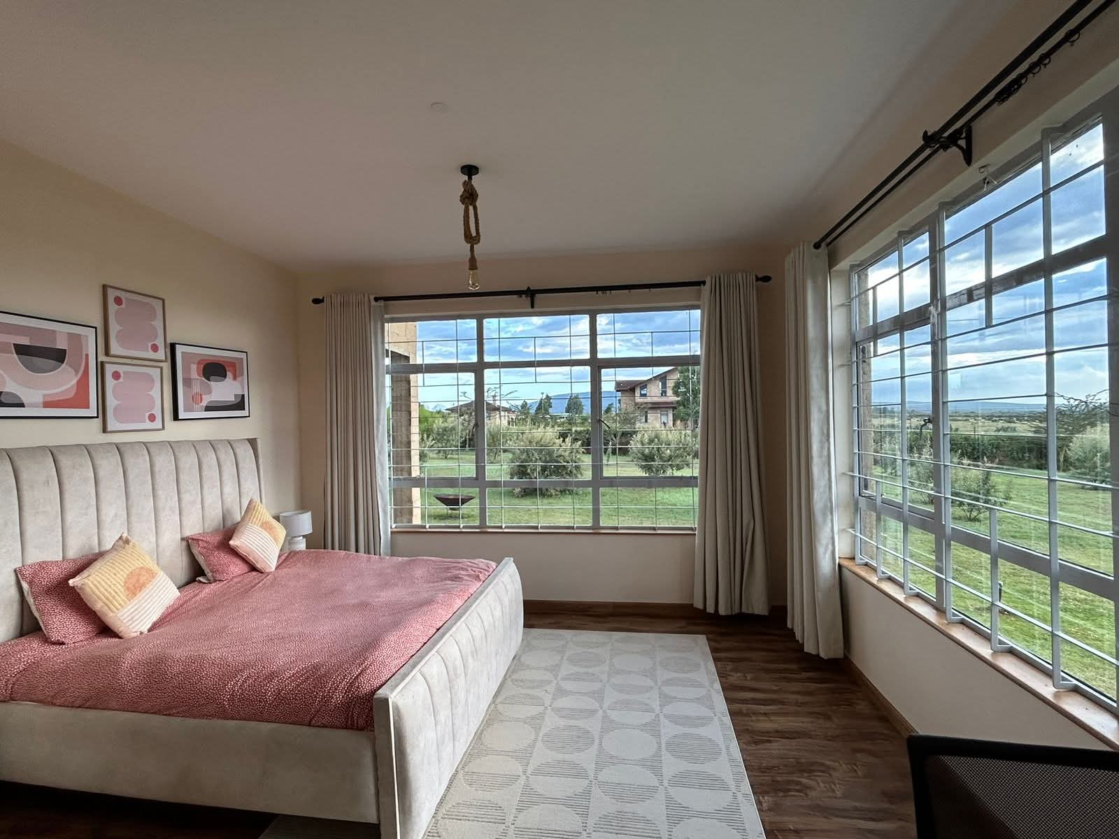 4BEDROOM + DSQ VILLA