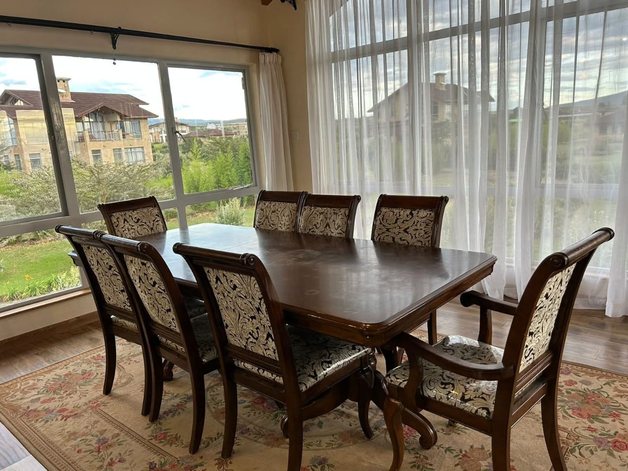 4BEDROOM + DSQ VILLA